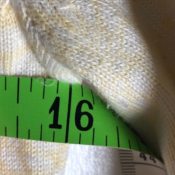 - Womens Yellow Sweater. SMALL 
Alfred Sung - Picture 5 of 8